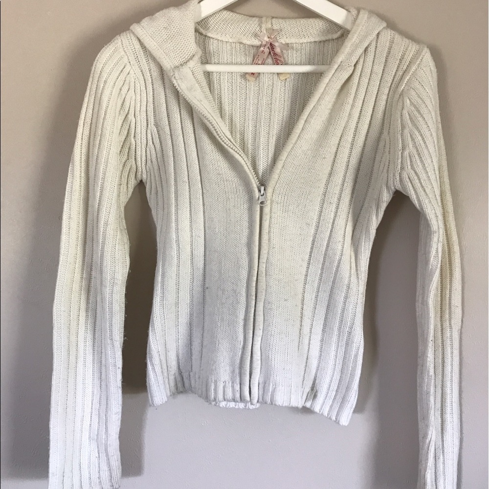 Hooded sweater jacket