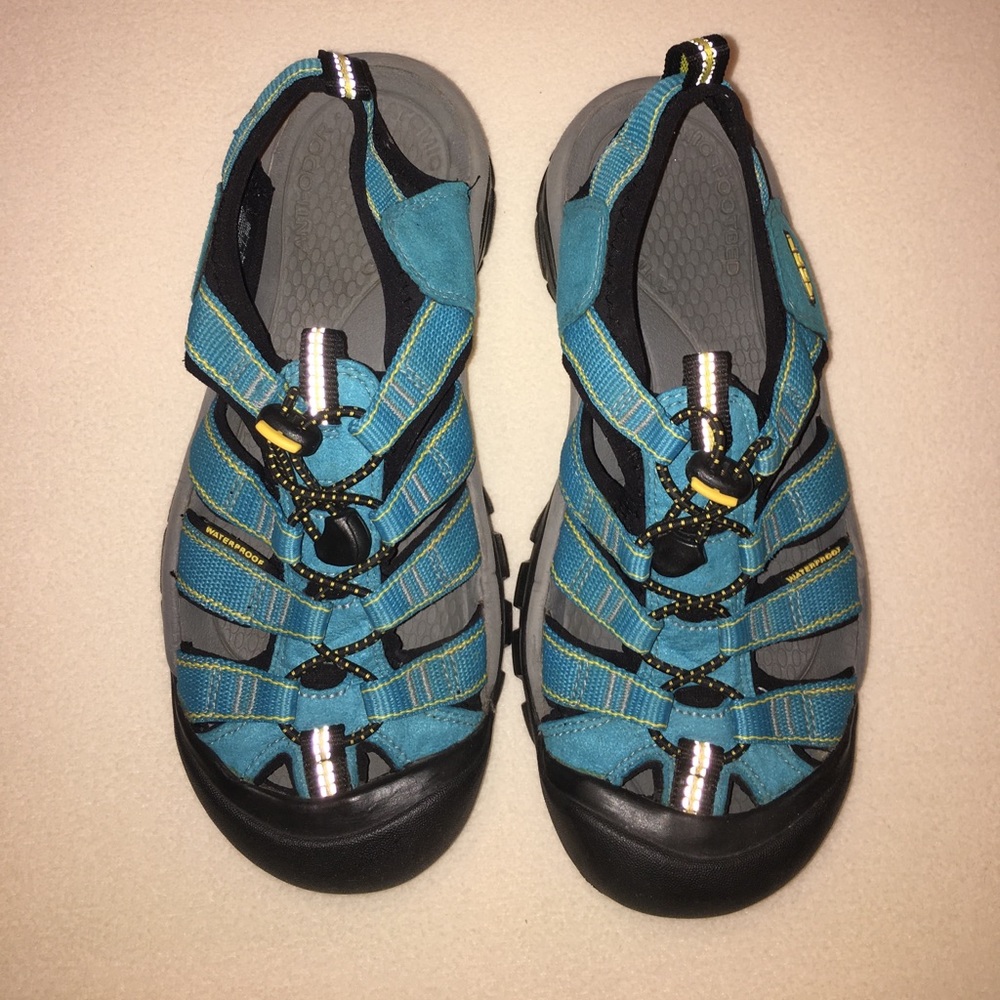 KEENs Women's US Size 8