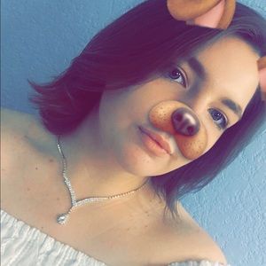 Meet your Posher, Lydia