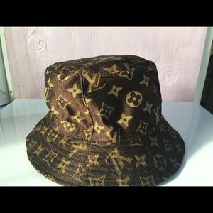 Louis vuttion bucket hat