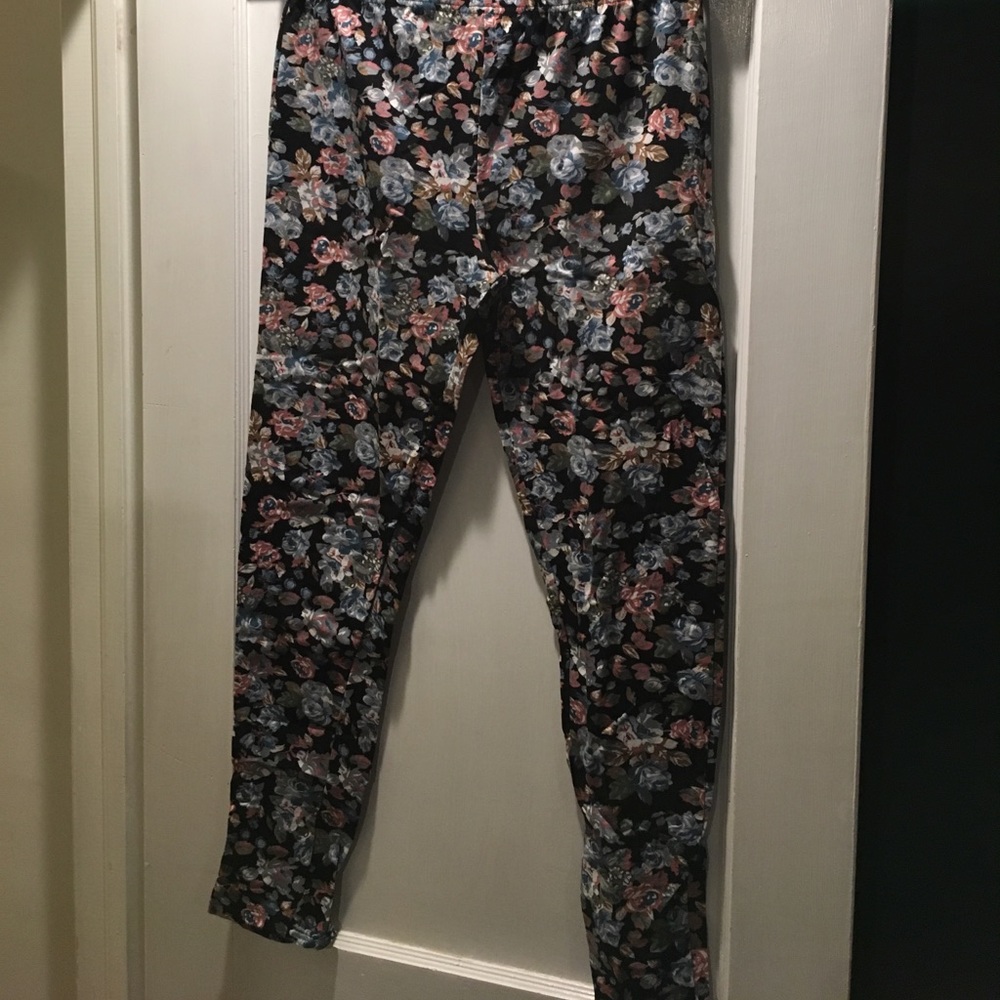 Floral tights