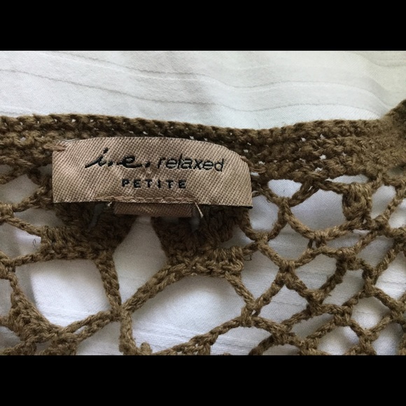 "I.E. Relaxed" Crocheted L/S Lightweight Sweater - Picture 4 of 4