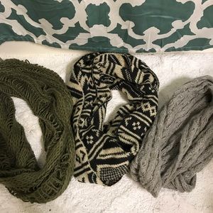Lot of 3 - Infinity Scarves
