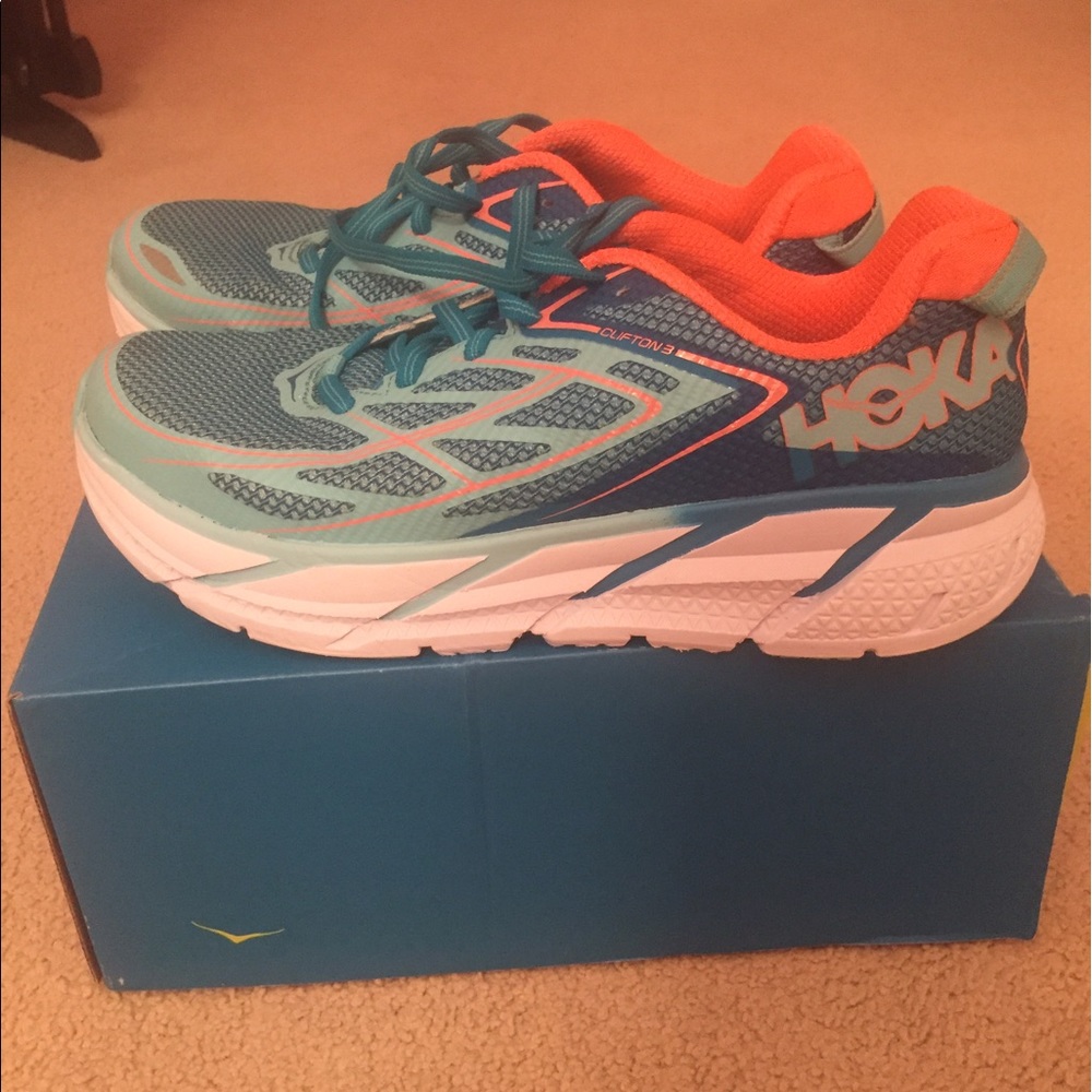 Hoka One Clifton