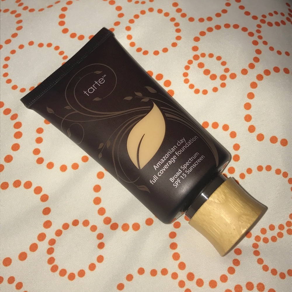 Tarte Amazonian Clay Foundation