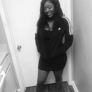 Meet your Posher, Brittnyee