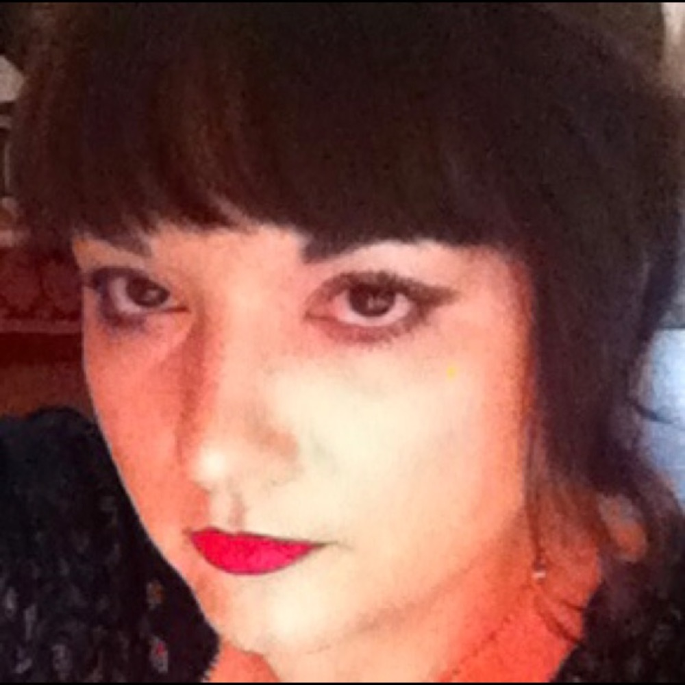 Meet your Posher, Celina