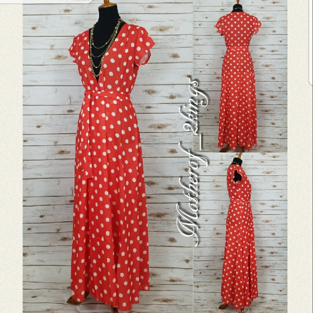 🔥LAST ONE🔥RED POLKA DOT DEEP PLUNGE DRESS - Picture 5 of 7