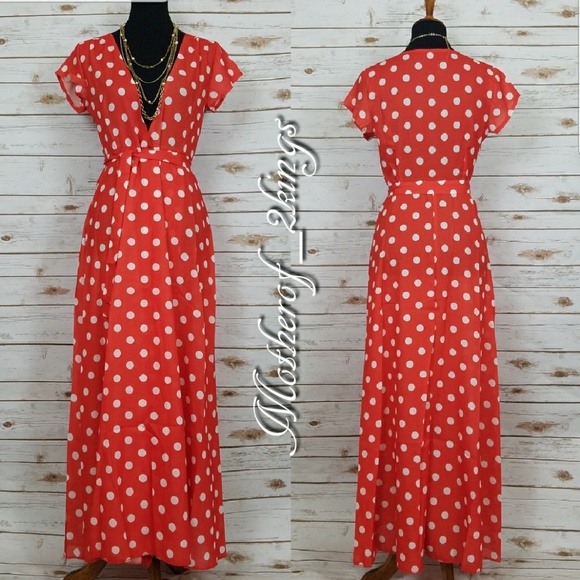 ๐ฅLAST ONE๐ฅRED POLKA DOT  DEEP PLUNGE DRESS - Picture 4 of 7