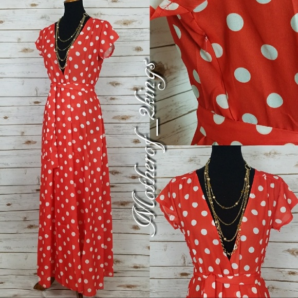 ๐ฅLAST ONE๐ฅRED POLKA DOT  DEEP PLUNGE DRESS - Picture 6 of 7
