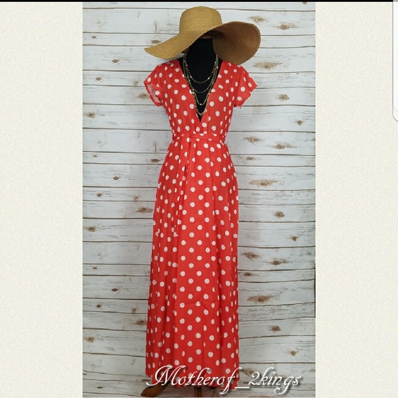 ๐ฅLAST ONE๐ฅRED POLKA DOT  DEEP PLUNGE DRESS - Picture 7 of 7
