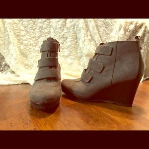 Dana Buchman Grey Heeled Booties
