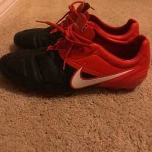 Nike Soccer Cleats: Original CTR360