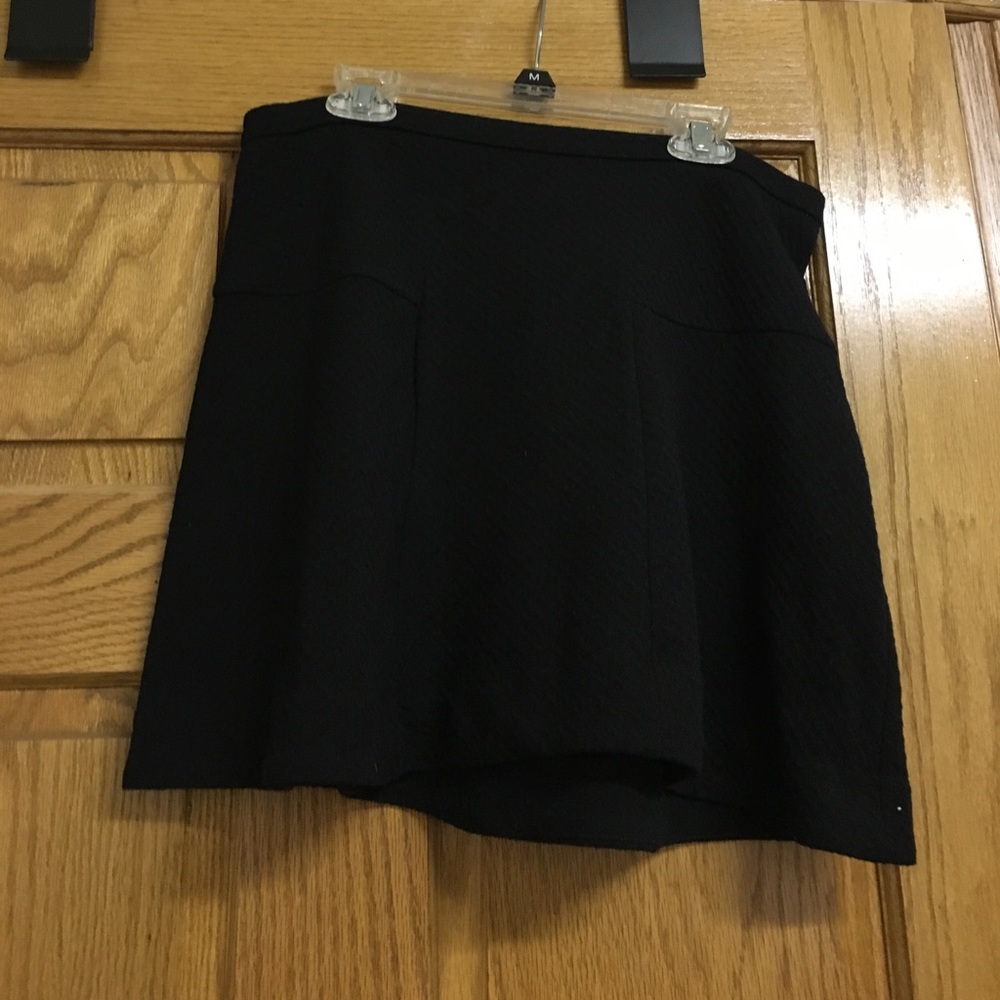 Black skater skirt