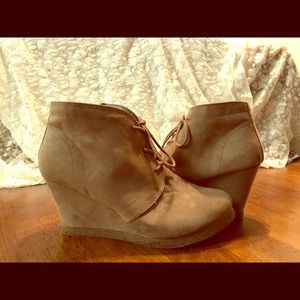 Merona Heeled Brown Suede Booties
