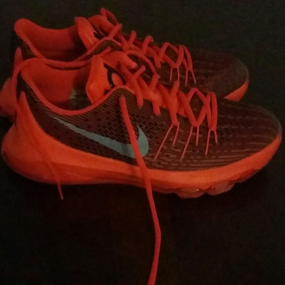 KD 8 v8 - Picture 4 of 4