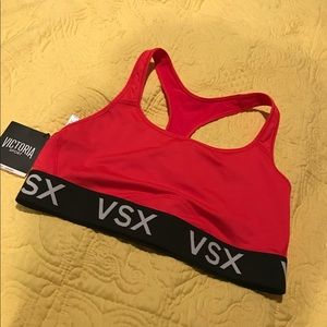 NWT! Victoria Sport The Player Sports Bra - Large