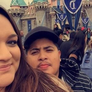 Meet your Posher, Esteban