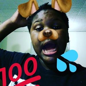 Meet your Posher, Carlos