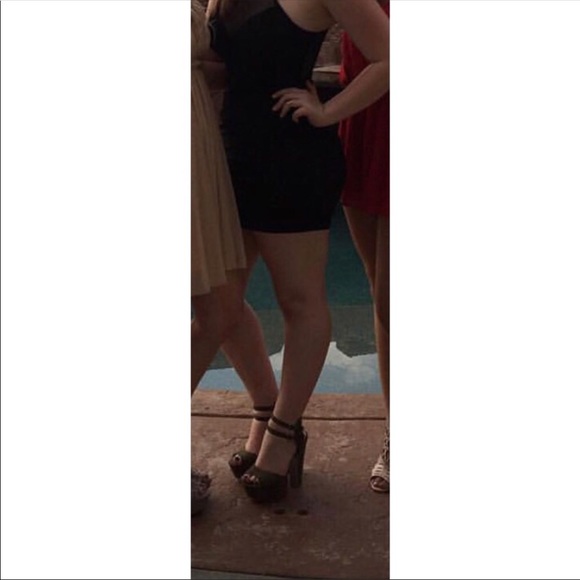 Little black dress - Picture 5 of 5