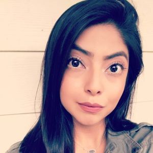 Meet your Posher, Carla