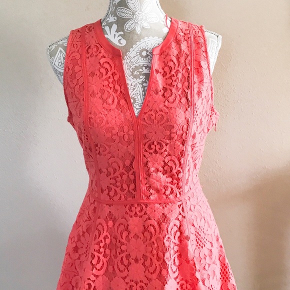Lauren Conrad coral lace dress - Picture 2 of 4