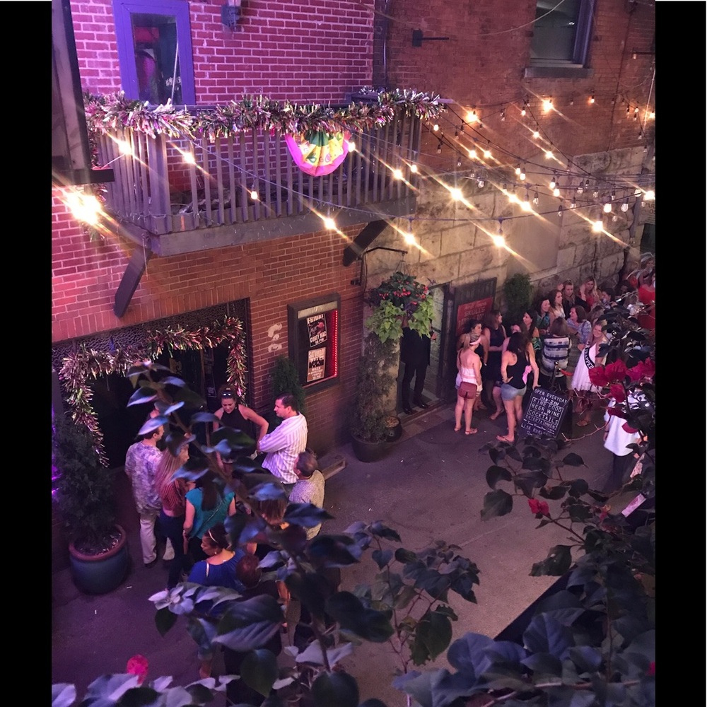 Meet your Posher, Melody