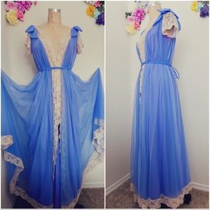 Vintage Blue Neiman Marcus Peignoir night robe