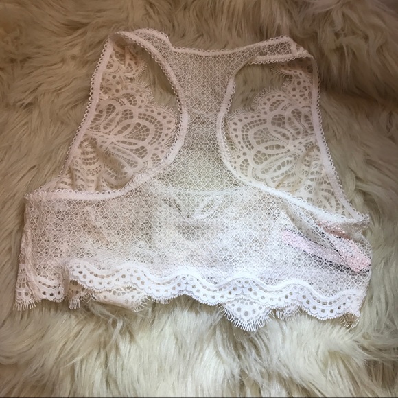 NWT VS the Laced-Up Bralette in coconut white - Picture 4 of 5