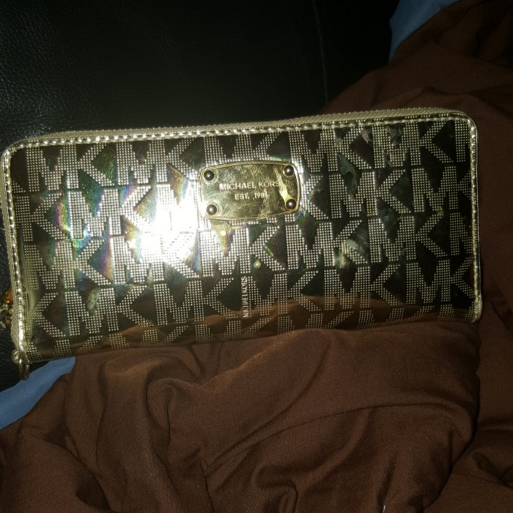 Michael Kors Jet Set Continental Travel Wallet