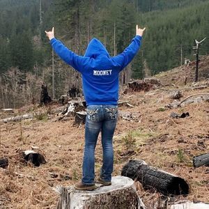 Meet your Posher, Amelia