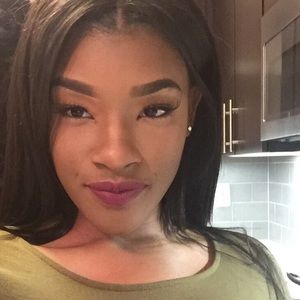 Meet your Posher, Jas