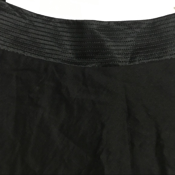 BEBE Blavk Mini with pleated hemline [SK-11] - Picture 3 of 4