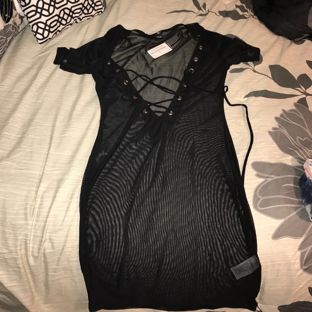 Black mesh cover up