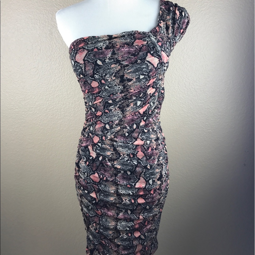 One shoulder ruched snake print dress