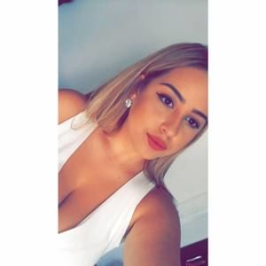 Meet your Posher, Stephany
