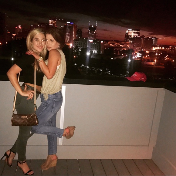 Tomorrow - Picture 6 of 8