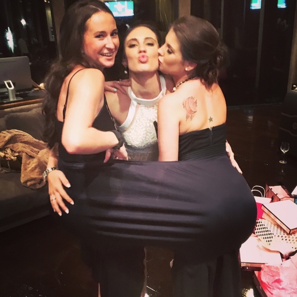 Tomorrow - Picture 8 of 8