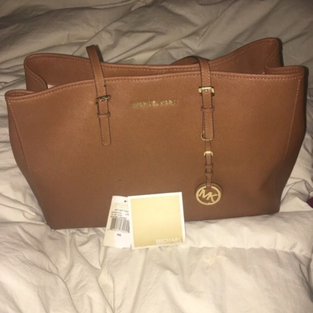 Beautiful, classy MK authentic purse