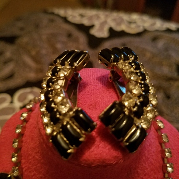 Vintage Jet and Rhinestone Necklace and Earrings - Picture 2 of 3