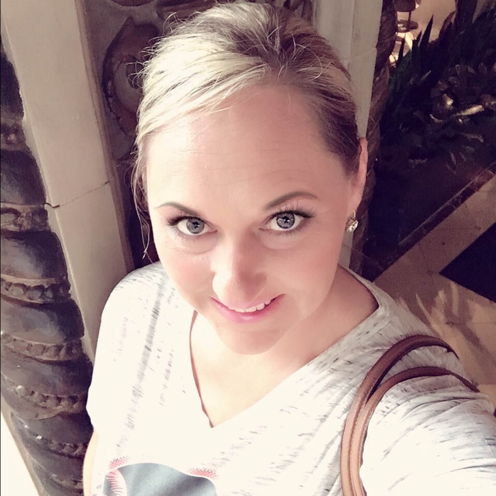 Meet your Posher, Shelly