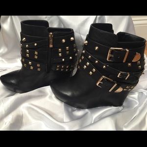 BCBG booties