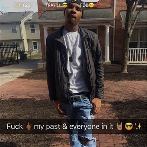 Meet your Posher, Travis