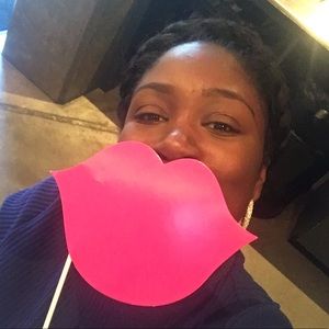 Meet your Posher, Sienna