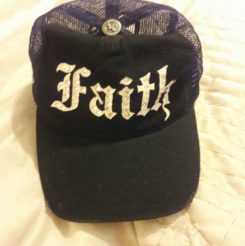 FAITH CONNEXION Trucker Hat
