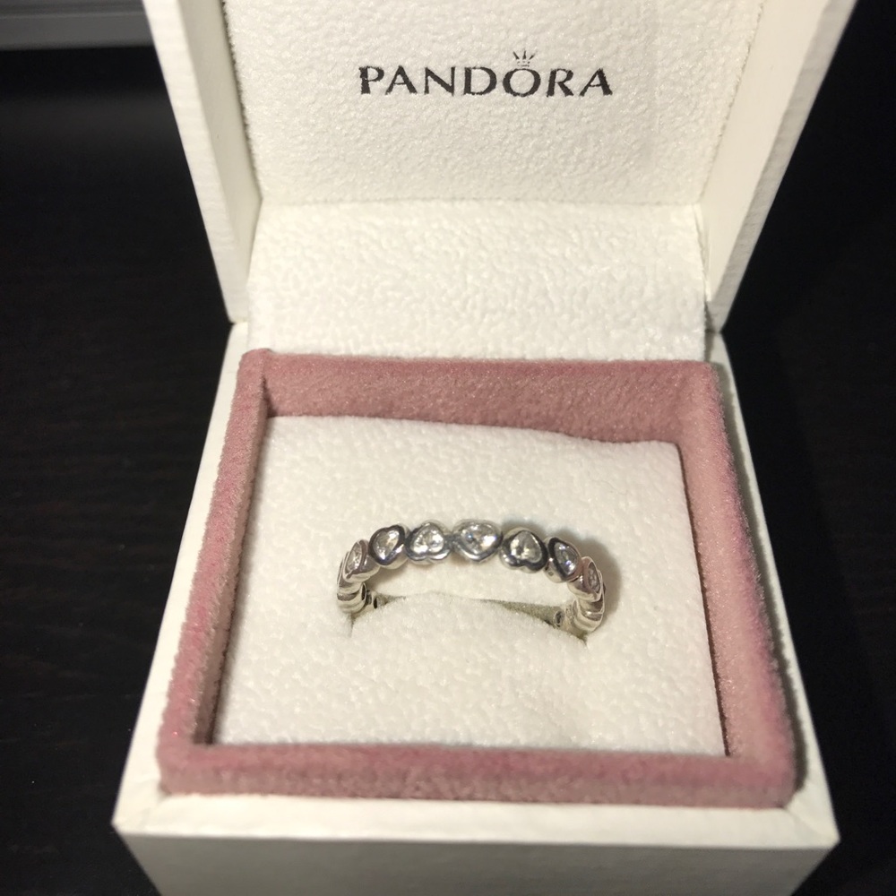 💍Like New Pandora Sparkling Heart Ring sz 58/8.5