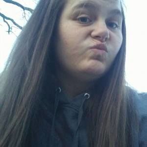 Meet your Posher, Danae