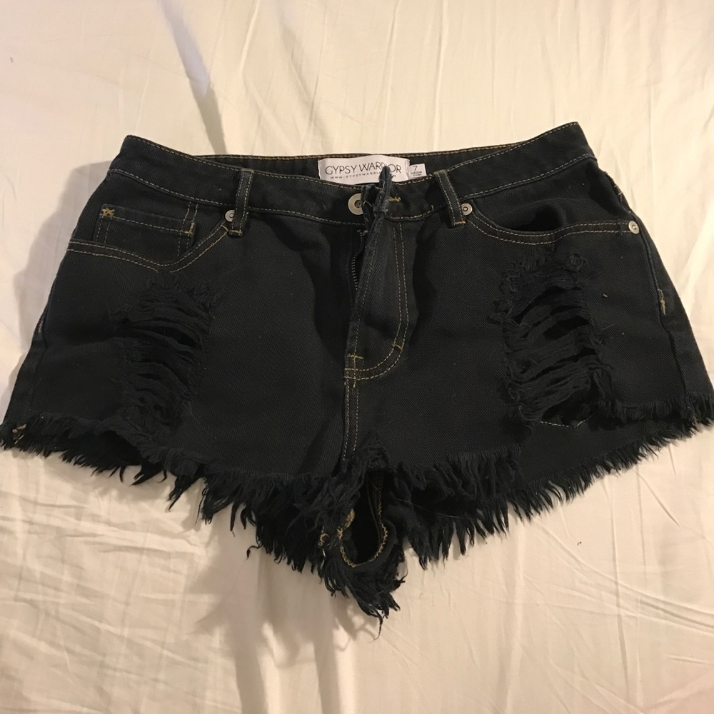 Distressed black denim Shorts