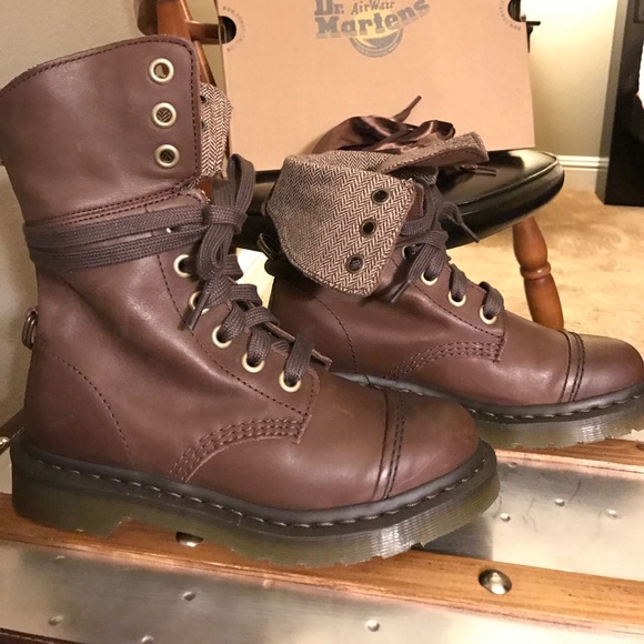 SOLD Dr Martens Aimilita boots - Picture 2 of 8