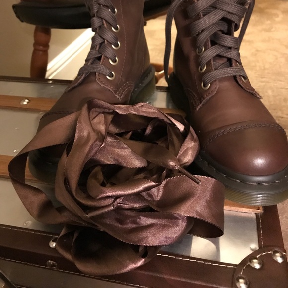 SOLD Dr Martens Aimilita boots - Picture 5 of 8